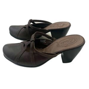 Clarks Vintage Brown Leather Mules size 8
